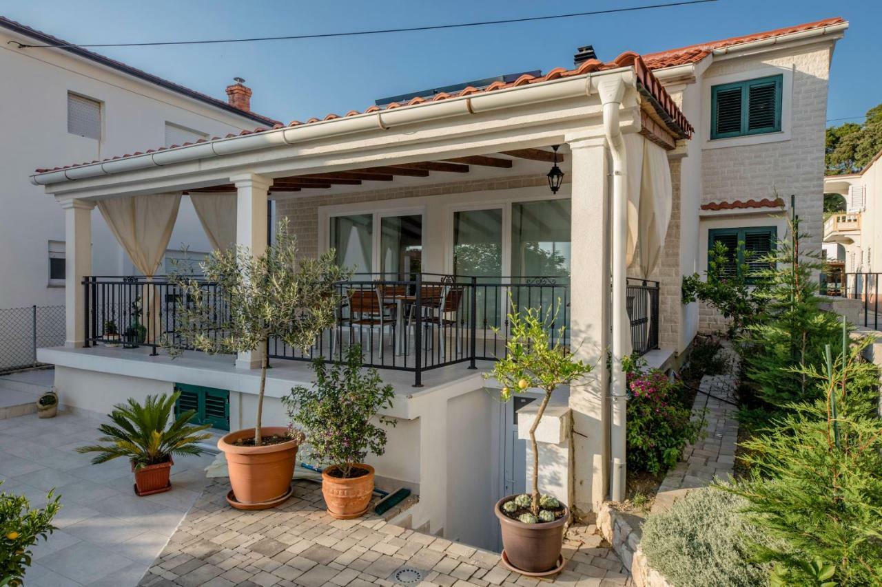 Villa Bella Banjol Buitenkant foto